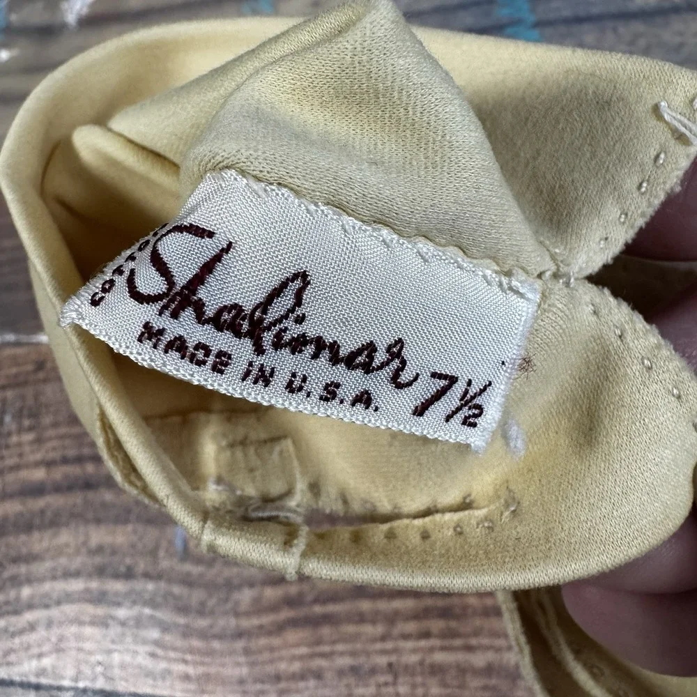 Vtg Shalimar Womens Sz 7.5 Cotton Formal Short Gloves Cut Out Accent Pale Yellow